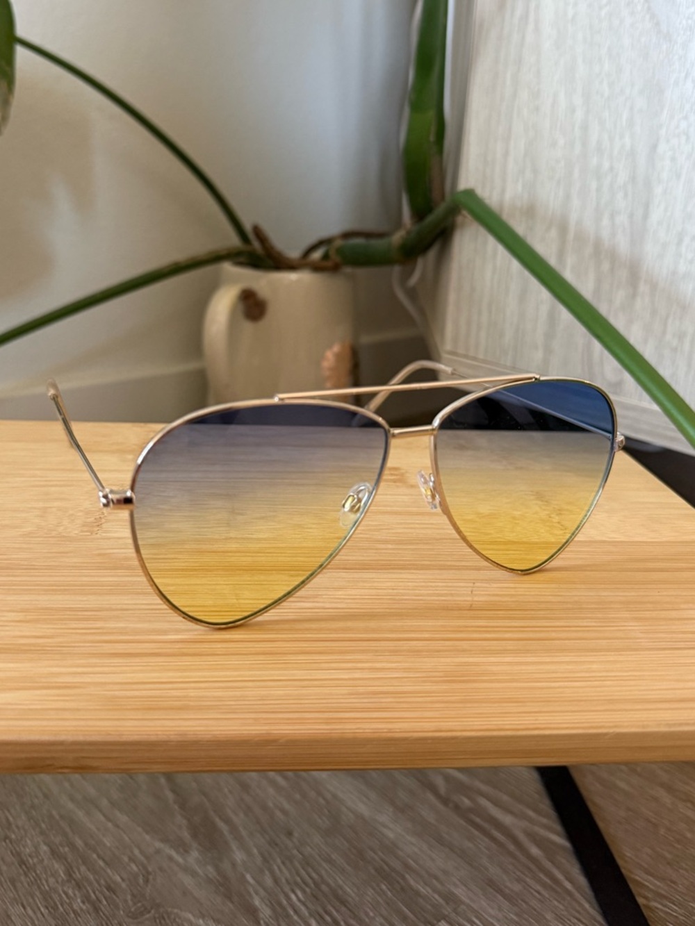 Aviator Sunglasses with Blue-to-Yellow Gradient Lenses